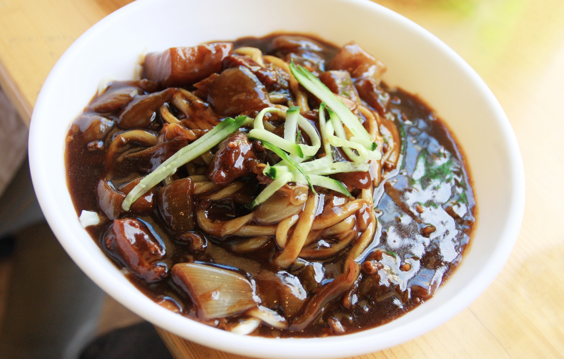 ノンストップ 韓国風牛肉混ぜうどん チャジャンミョン のレシピ 坂本昌行 エッセ 6月日 きなこのレビューブログ ノンストップ 韓国風牛肉混ぜうどん チャジャンミョン のレシピ 坂本昌行 エッセ 6月日 きなこのレビューブログ