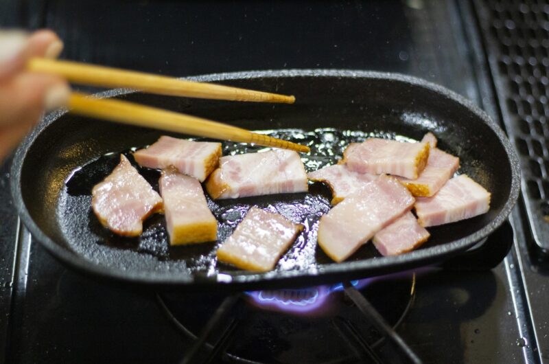 【家事ヤロウ】リンゴとベーコンの重ね焼きのレシピ｜フードコーディネーター松下【7月6日】