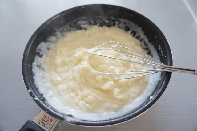【バゲット】万能ホワイトソースのレシピ｜牛乳使い切り【5月5日】