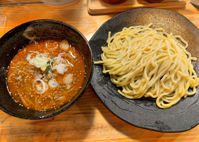 ついに再販開始 辛い‼️広島 有名行列店 ばくだん屋 つけ麺