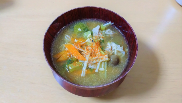 【スロイジ】きのことベーコンの味噌スープのレシピ【11月23日】